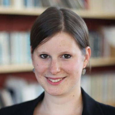 Sanne Verschuren smiling in a headshot